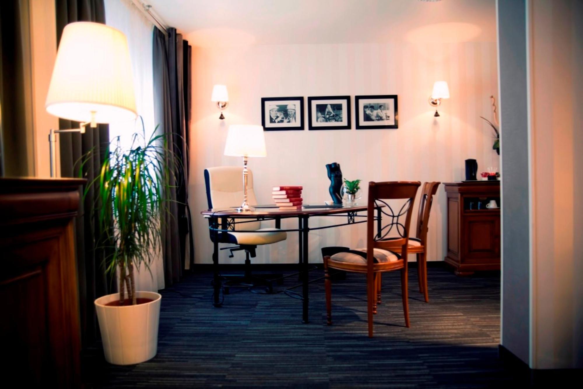 Dm Hotel Forbach Ngoại thất bức ảnh